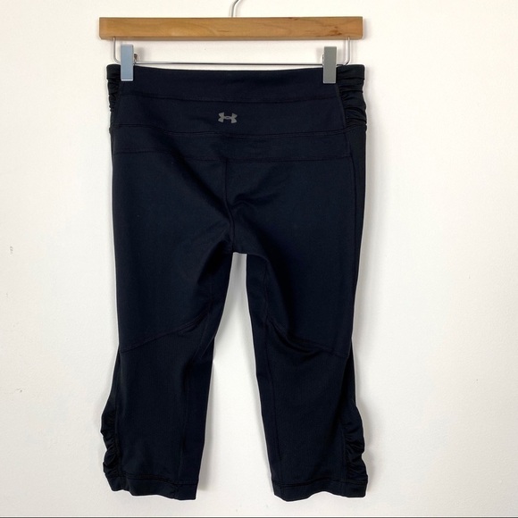 UNDER ARMOUR Hot Class Athletic Yoga Crop Leggings Workout Tights Casual - Picture 5 of 8